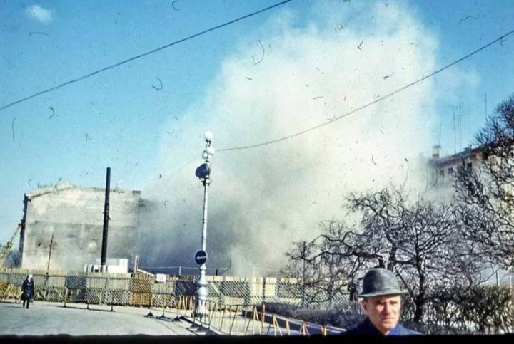 Взрыв "Англетера". 1987. Фото с сайта pastvu.com